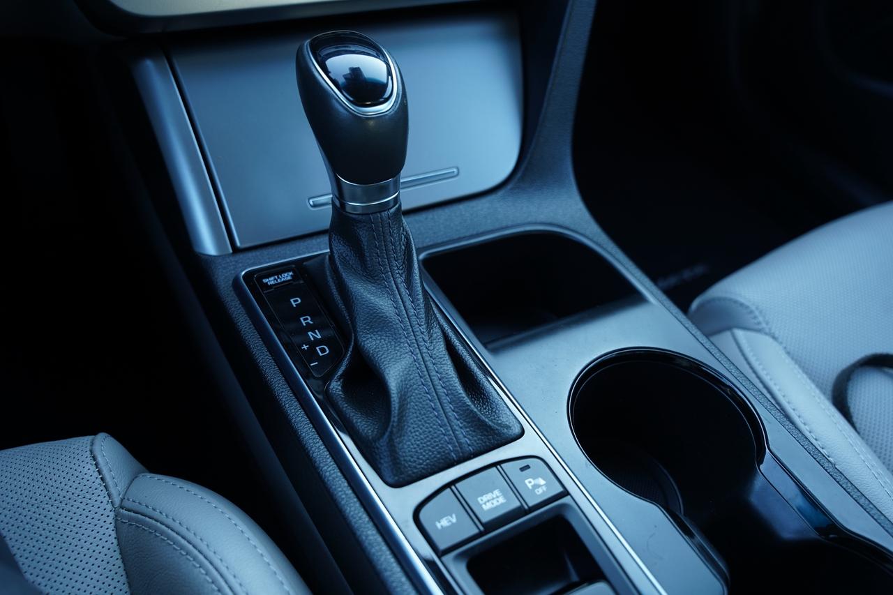 2016 Hyundai Sonata Plug-In Limited/HYBIRD/NAV/CAMERA/NO ACCIDENTS Photo