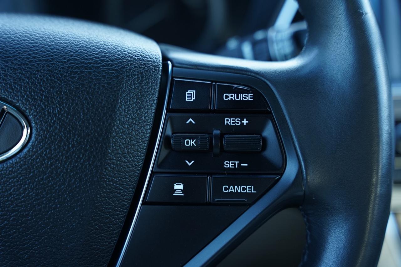 2016 Hyundai Sonata Plug-In Limited/HYBIRD/NAV/CAMERA/NO ACCIDENTS Photo