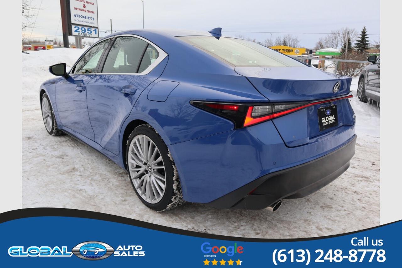 2023 Lexus IS 300 Photo4