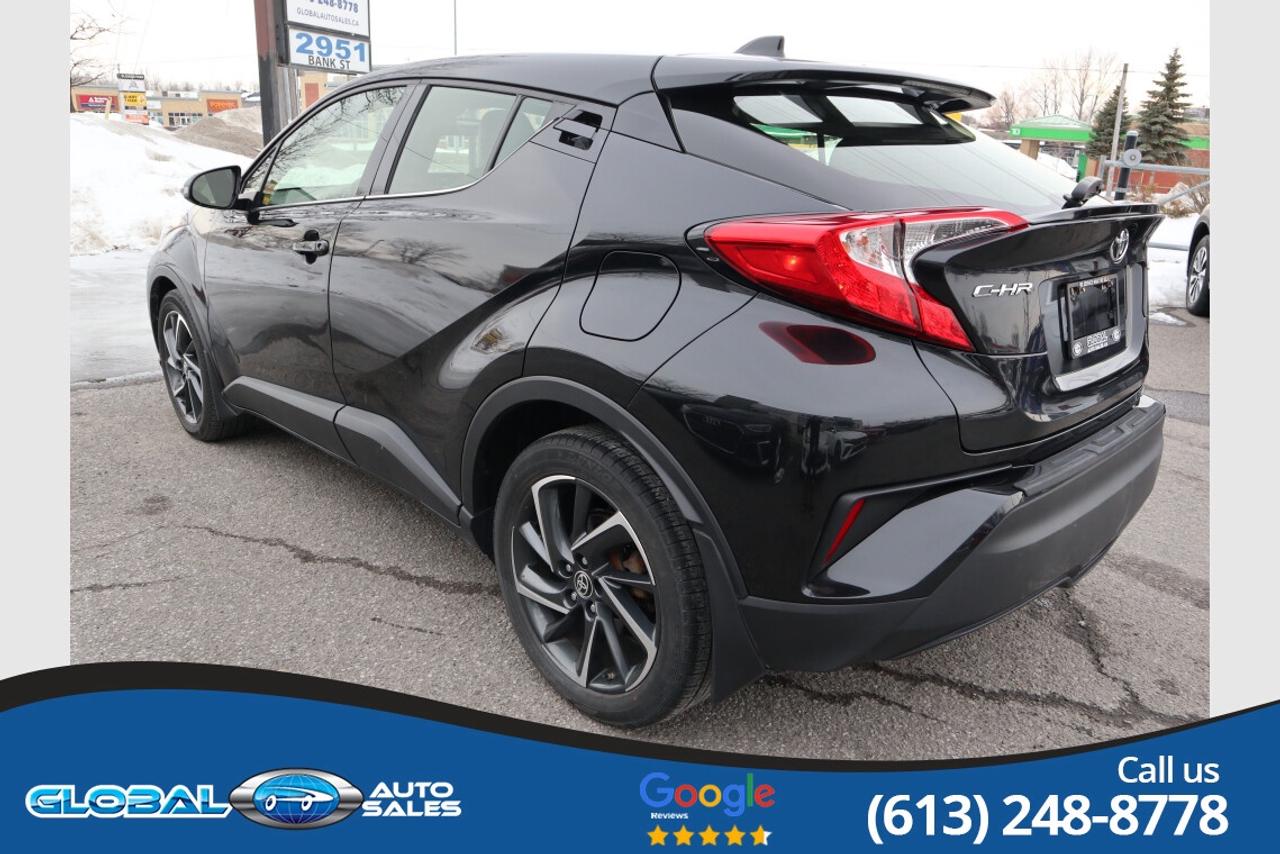 2020 Toyota C-HR Limited Photo3