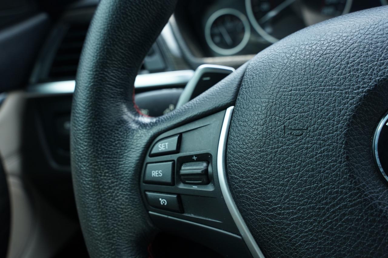 2015 BMW 4-Series 428i X DRIVE/ CONVERTIBLE/ LEATHER/ BLUETOOTH Photo