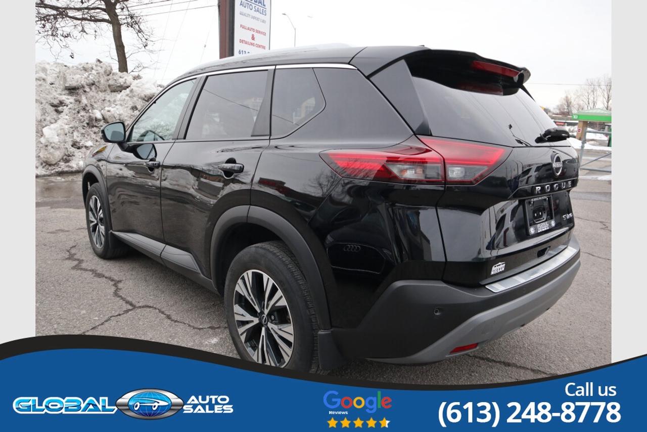 2022 Nissan Rogue SV Photo4