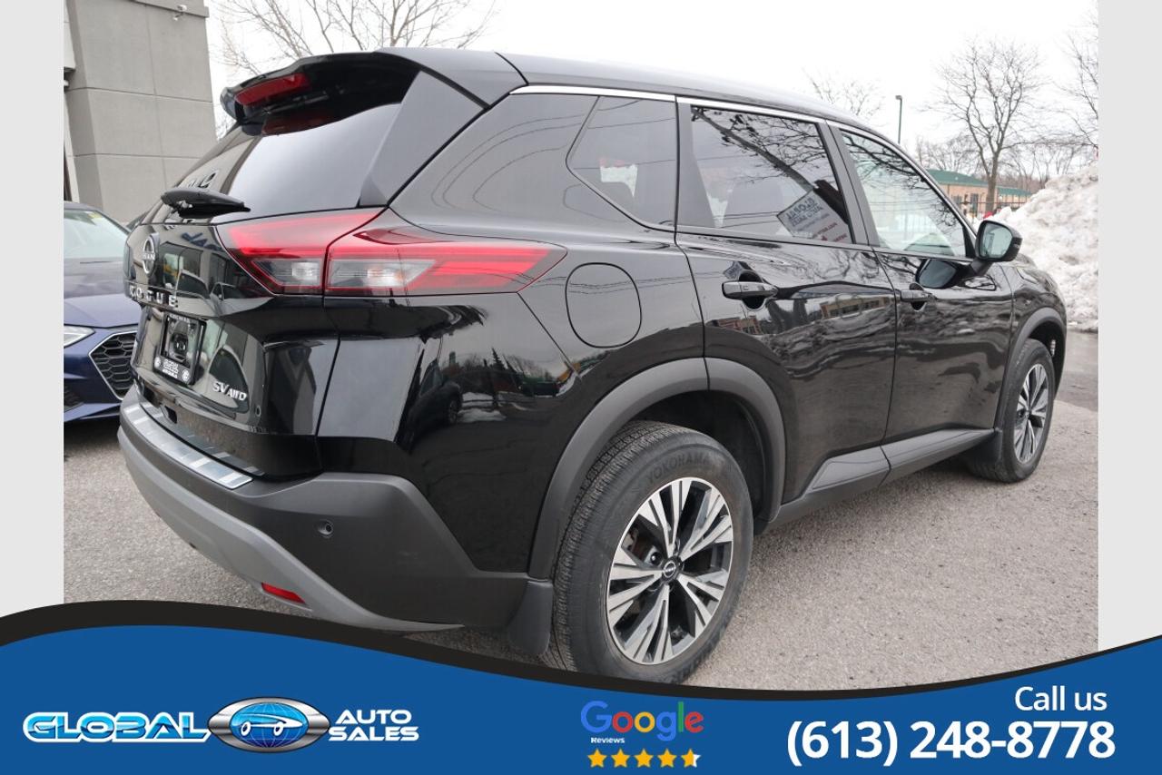 2022 Nissan Rogue SV Photo