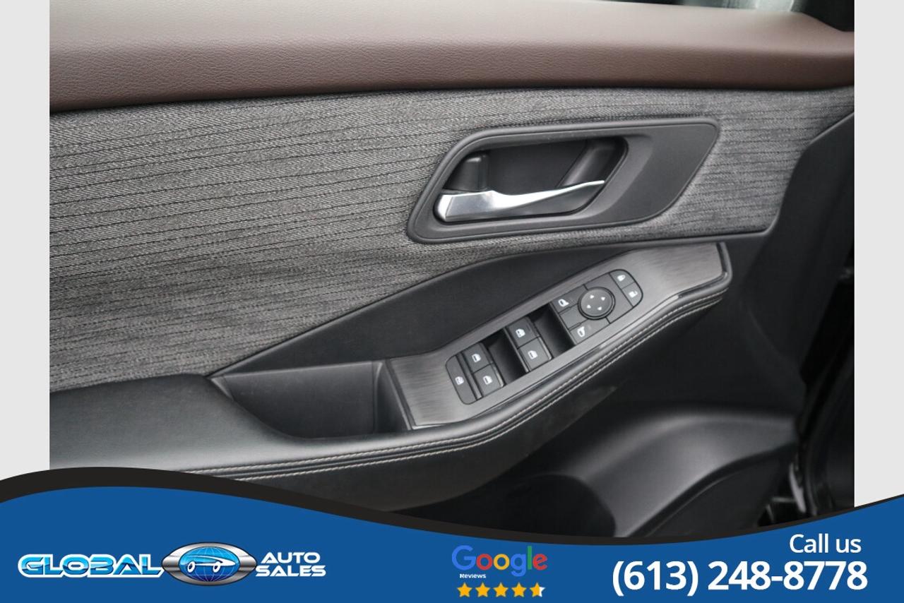 2022 Nissan Rogue SV Photo