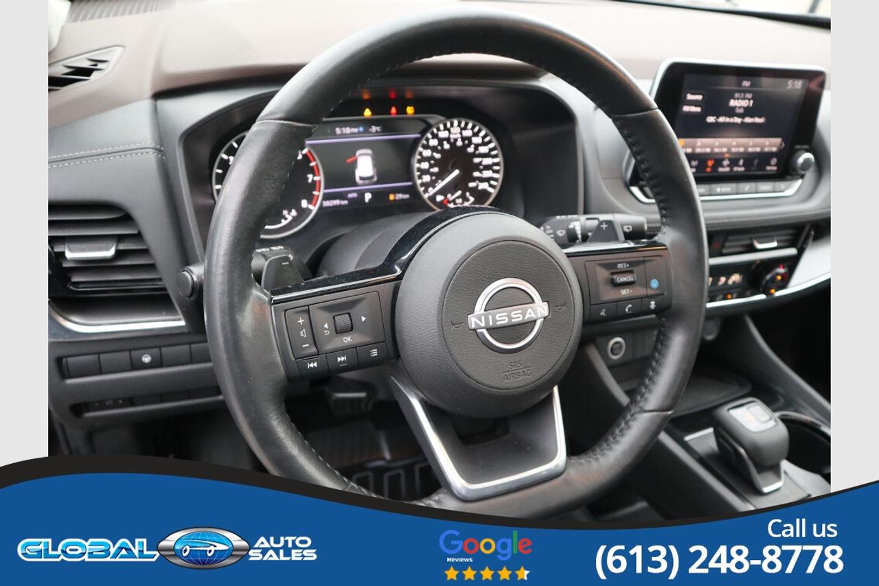 2022 Nissan Rogue SV Photo