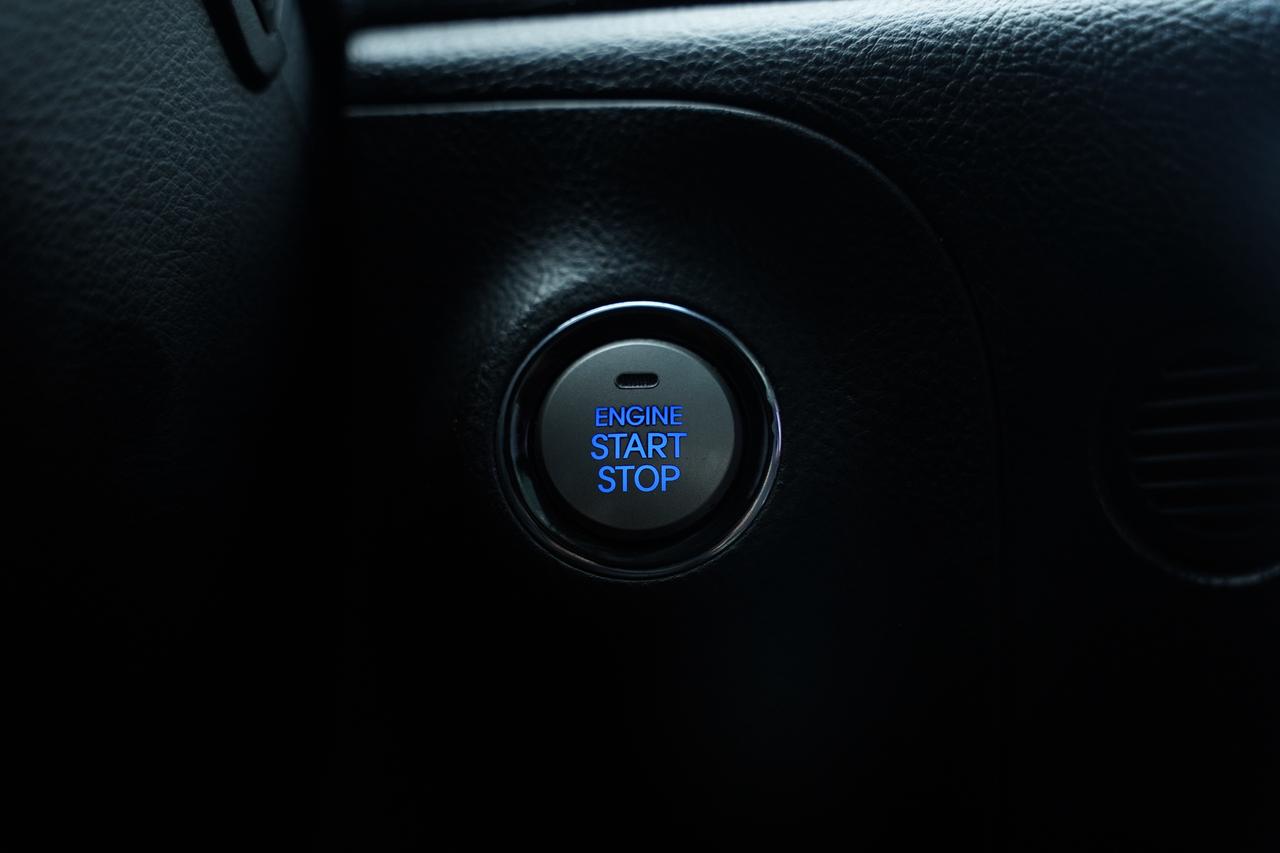 2014 Hyundai Genesis PREMIUM PKG/NAV/SUNROOF/CAMERA/LEATHER Photo