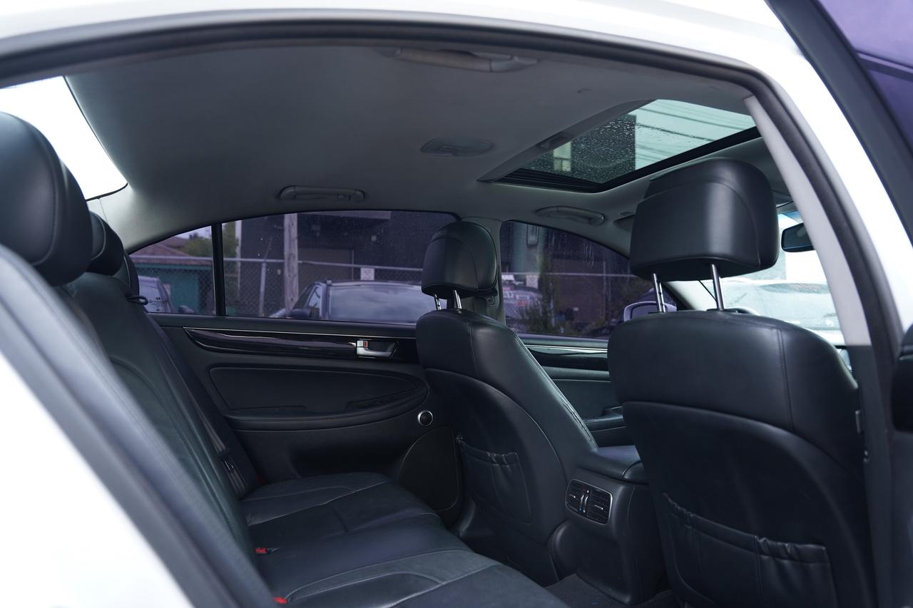 2014 Hyundai Genesis PREMIUM PKG/NAV/SUNROOF/CAMERA/LEATHER Photo