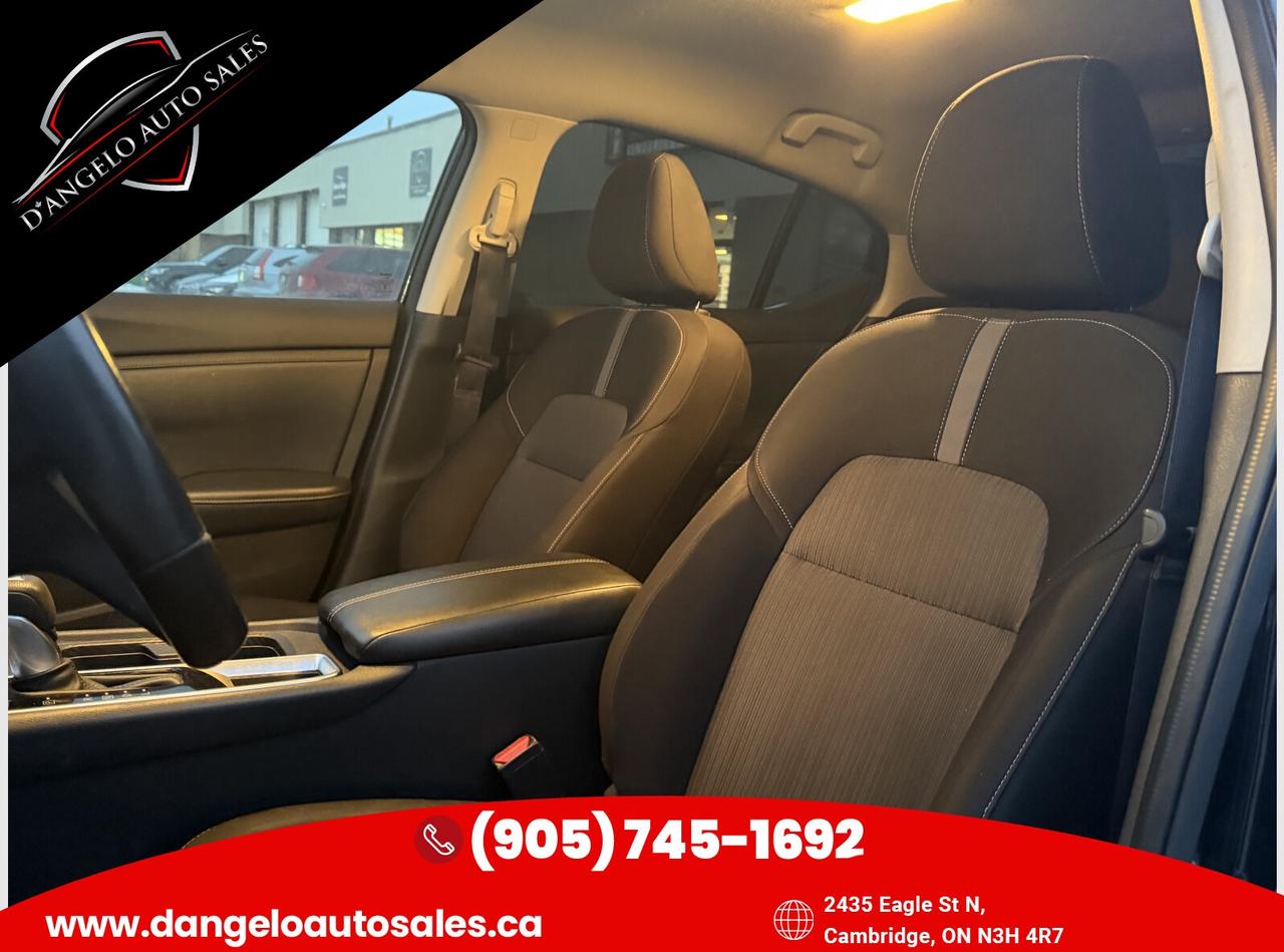 2022 Nissan Sentra SV Photo