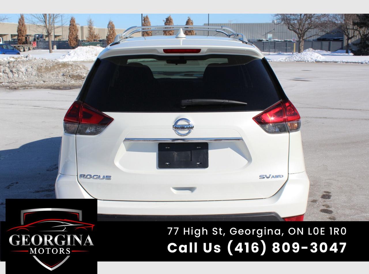 2018 Nissan Rogue SV Photo