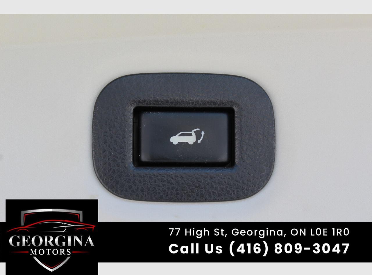 2018 Nissan Rogue SV Photo