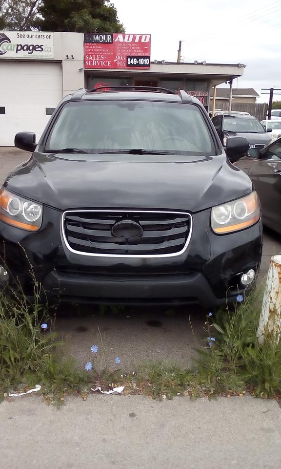 2011 Hyundai Santa Fe SE Photo0