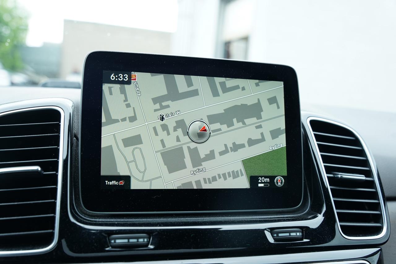 2018 Mercedes-Benz GLE-Class GLE400/ 4MATIC / PANOROOF/ NAV/ CAMERA Photo