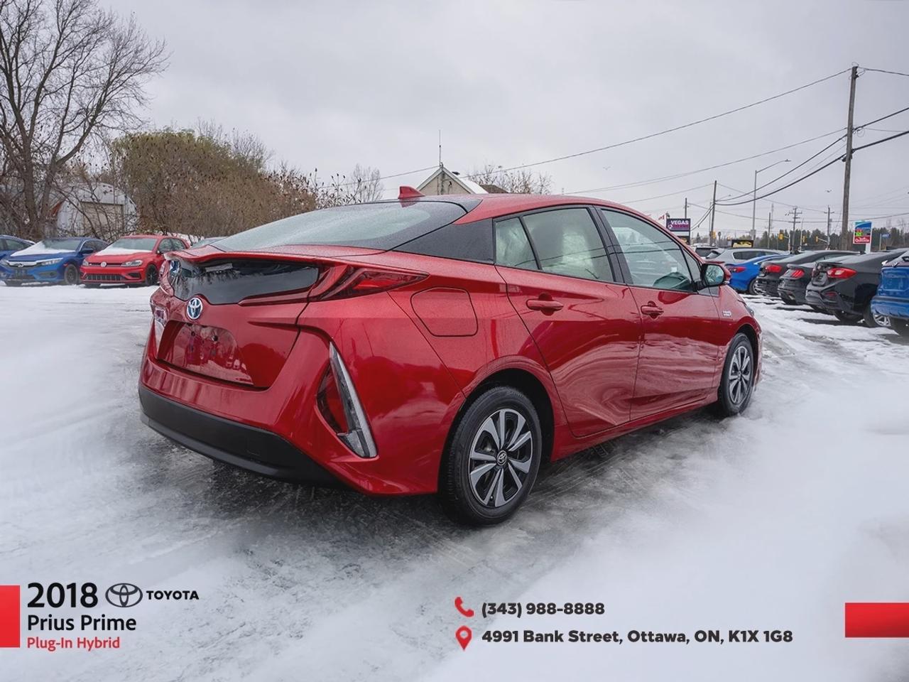 2018 Toyota Prius Prime Premium Photo3