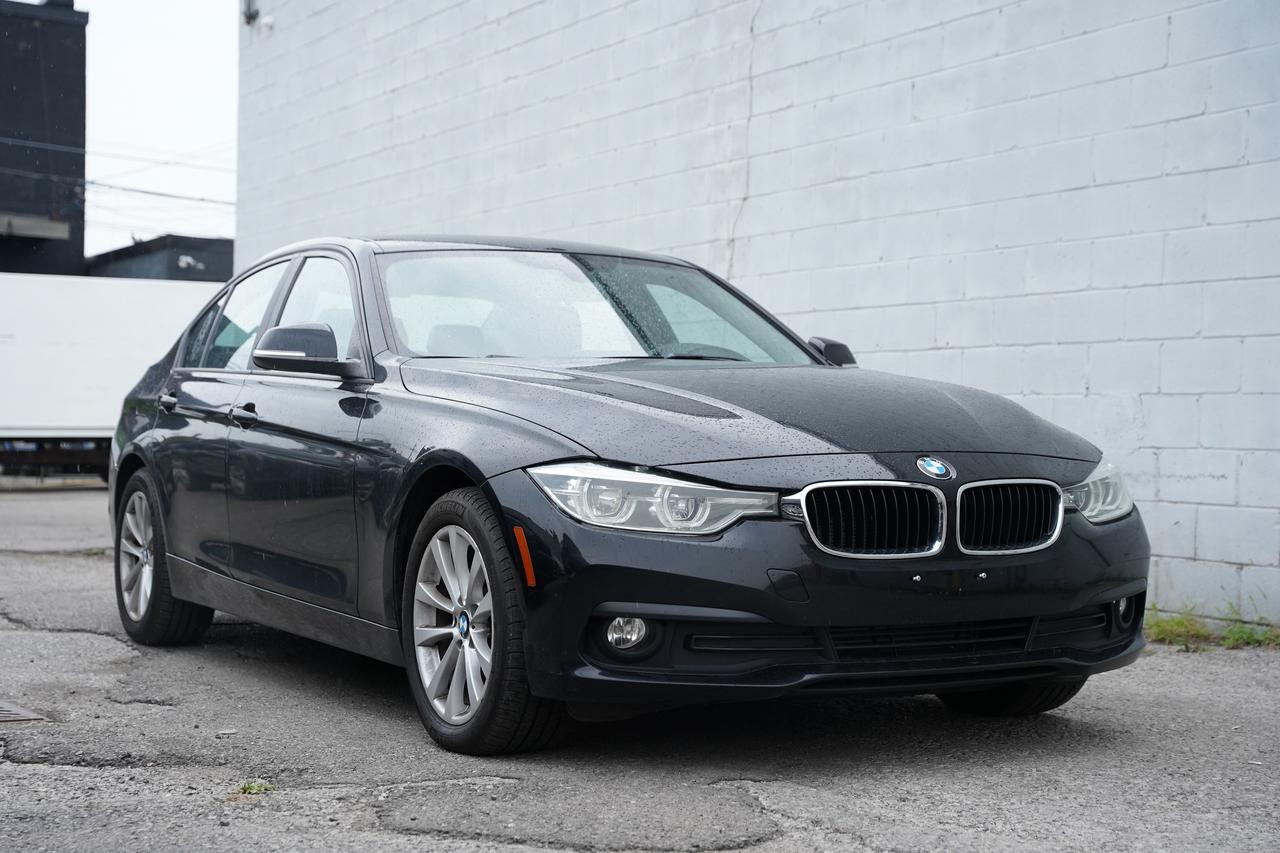 2017 BMW 3-Series 320i XDRIVE/ LEATHER/ NO ACCIDENTS Photo3