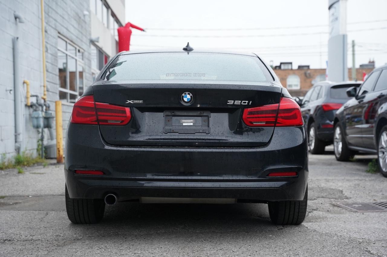2017 BMW 3-Series 320i XDRIVE/ LEATHER/ NO ACCIDENTS Photo