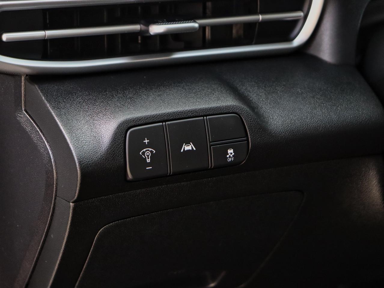 2022 Hyundai Elantra Preferred Photo