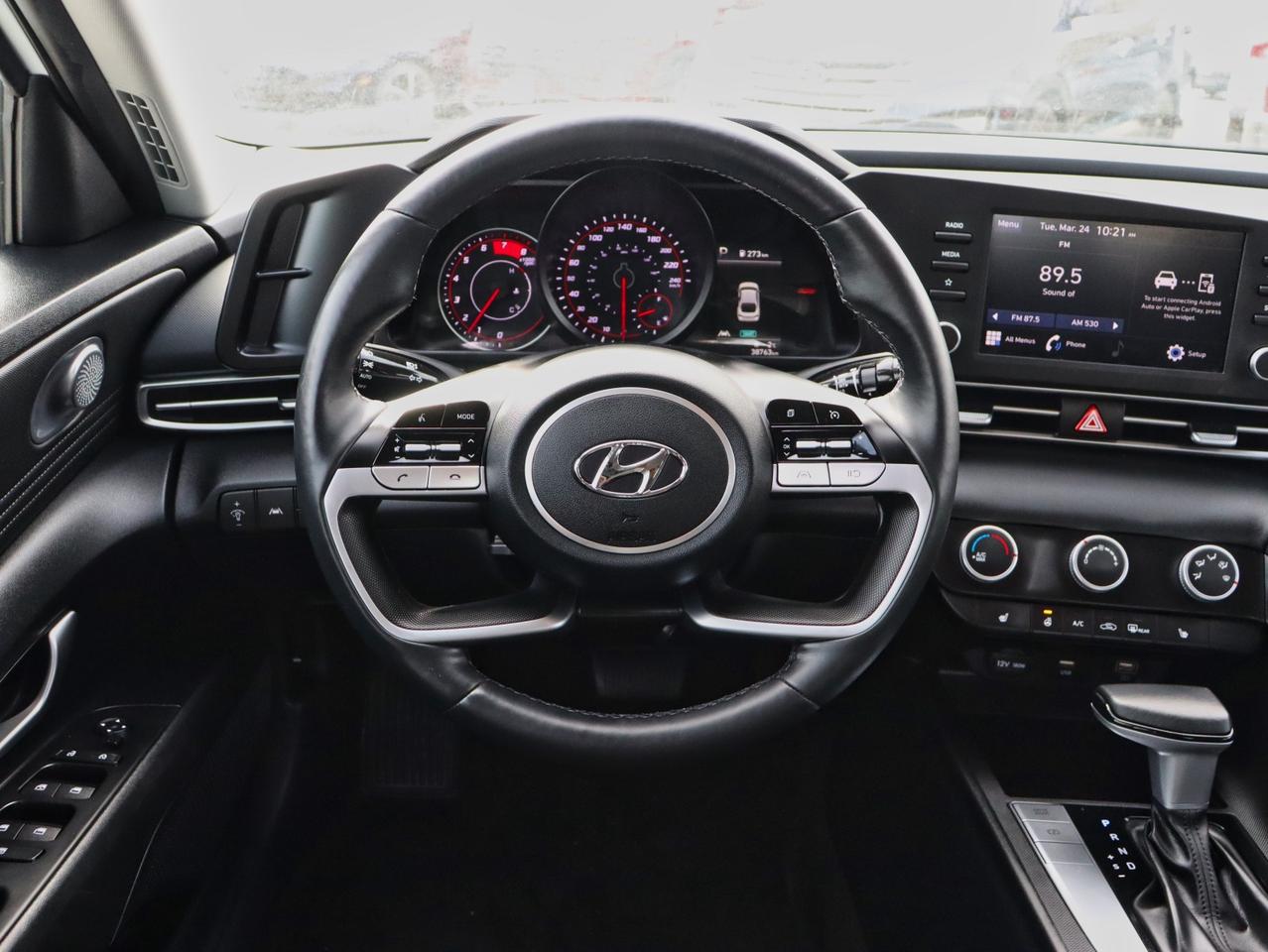 2022 Hyundai Elantra Preferred Photo