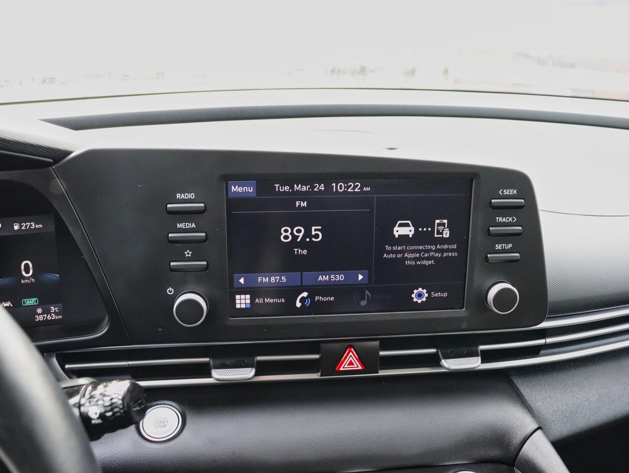 2022 Hyundai Elantra Preferred Photo