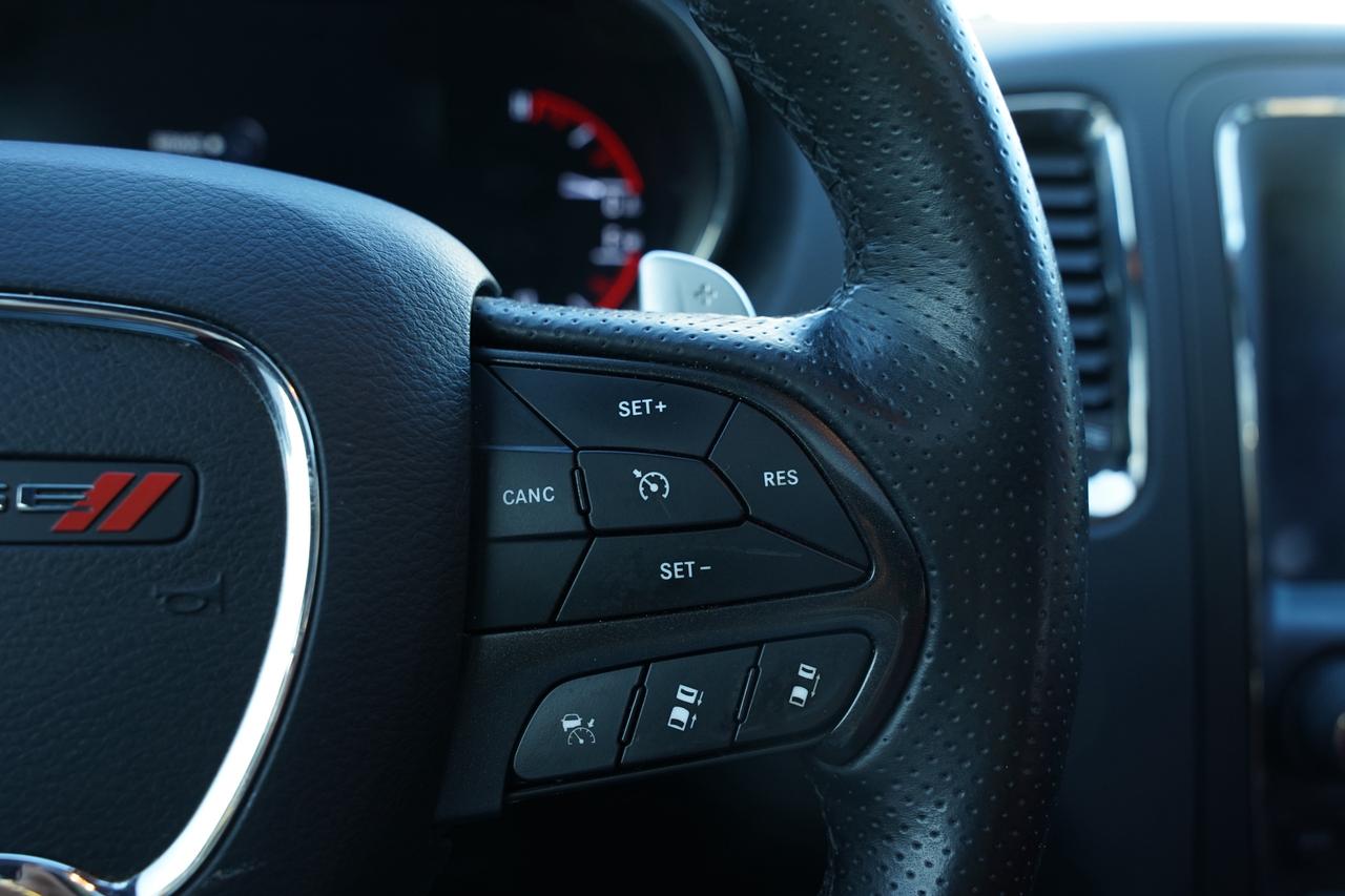 2018 Dodge Durango R/T / RED INISIDE/ 7 PASS/ NAV/ CAMERA/ LEATHER Photo