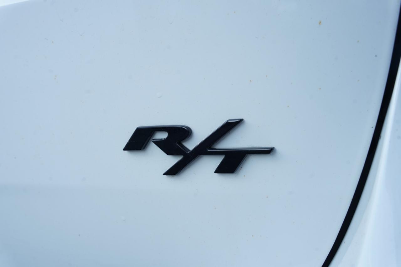 2018 Dodge Durango R/T / RED INISIDE/ 7 PASS/ NAV/ CAMERA/ LEATHER Photo
