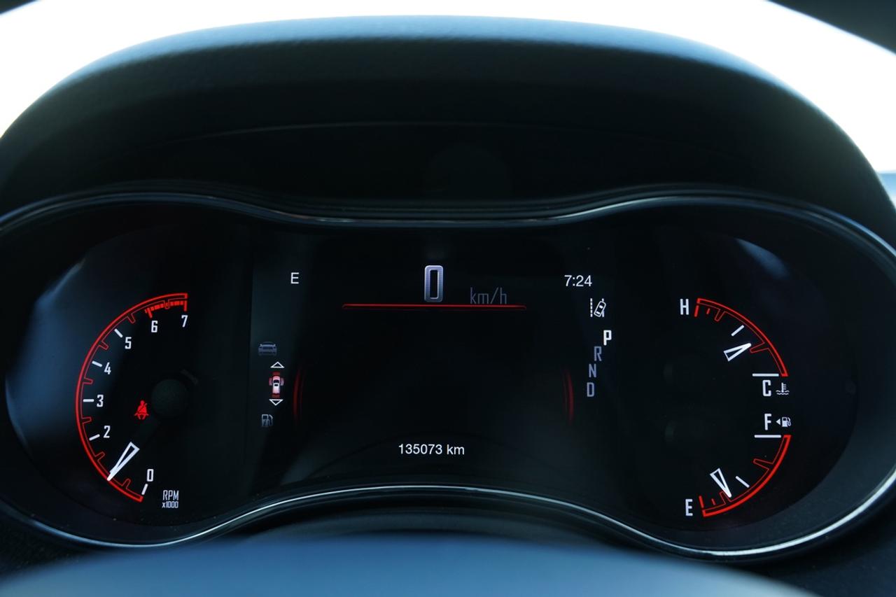 2018 Dodge Durango R/T / RED INISIDE/ 7 PASS/ NAV/ CAMERA/ LEATHER Photo