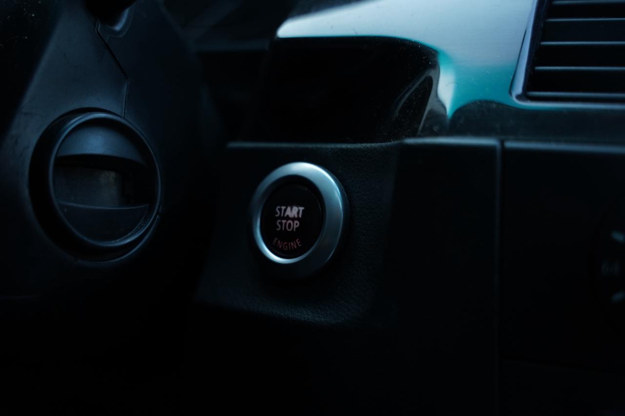 2010 BMW 5-Series 528i xDrive Photo