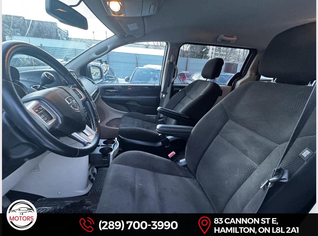 2015 Dodge Grand Caravan Canada Value Package – One Owner – W  Photo