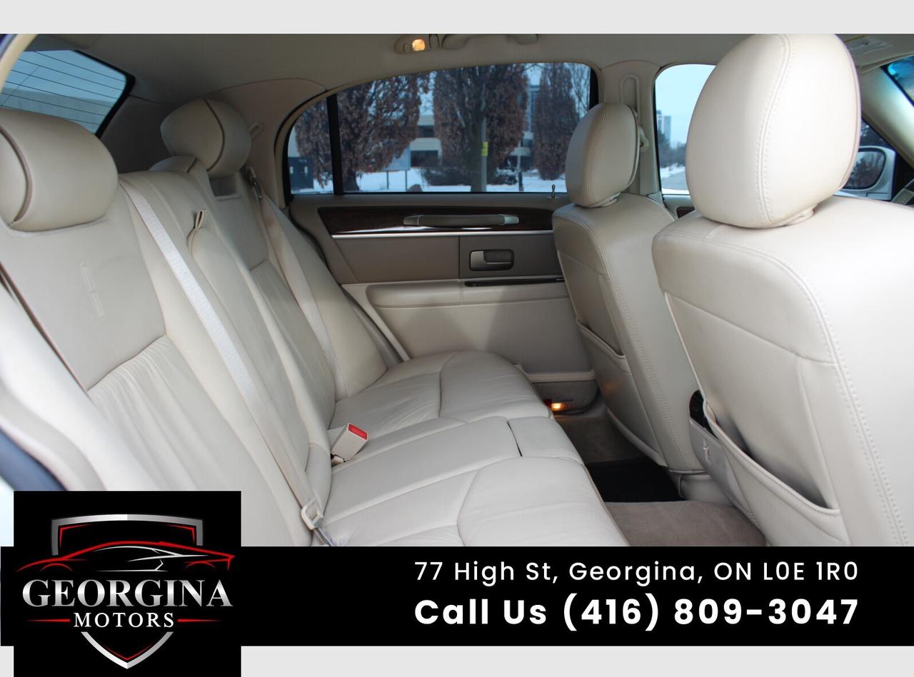 2007 Lincoln Town Car Designer Series Photo