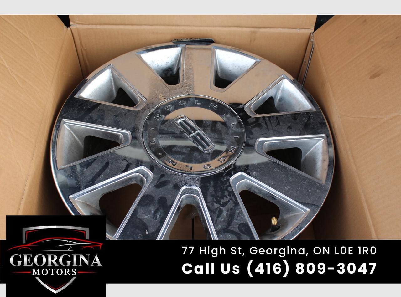 2007 Lincoln Town Car Designer Series Photo