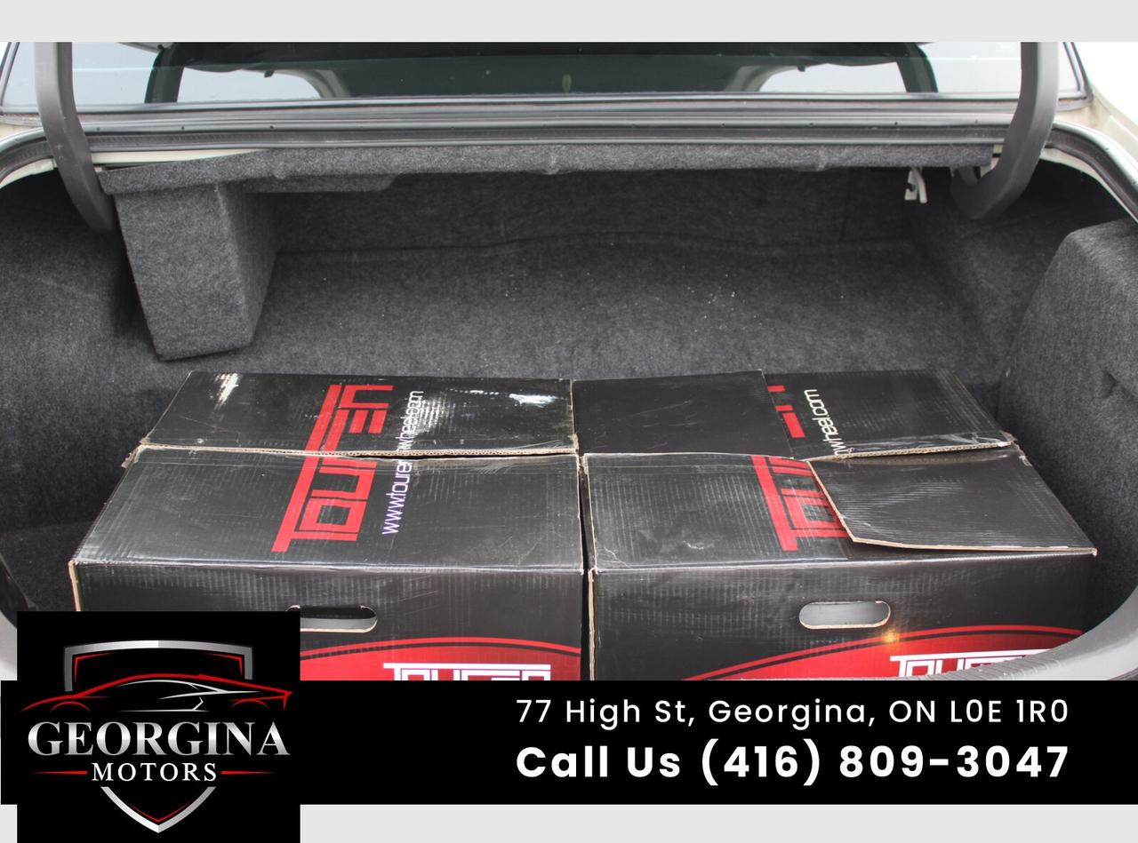 2007 Lincoln Town Car Designer Series Photo