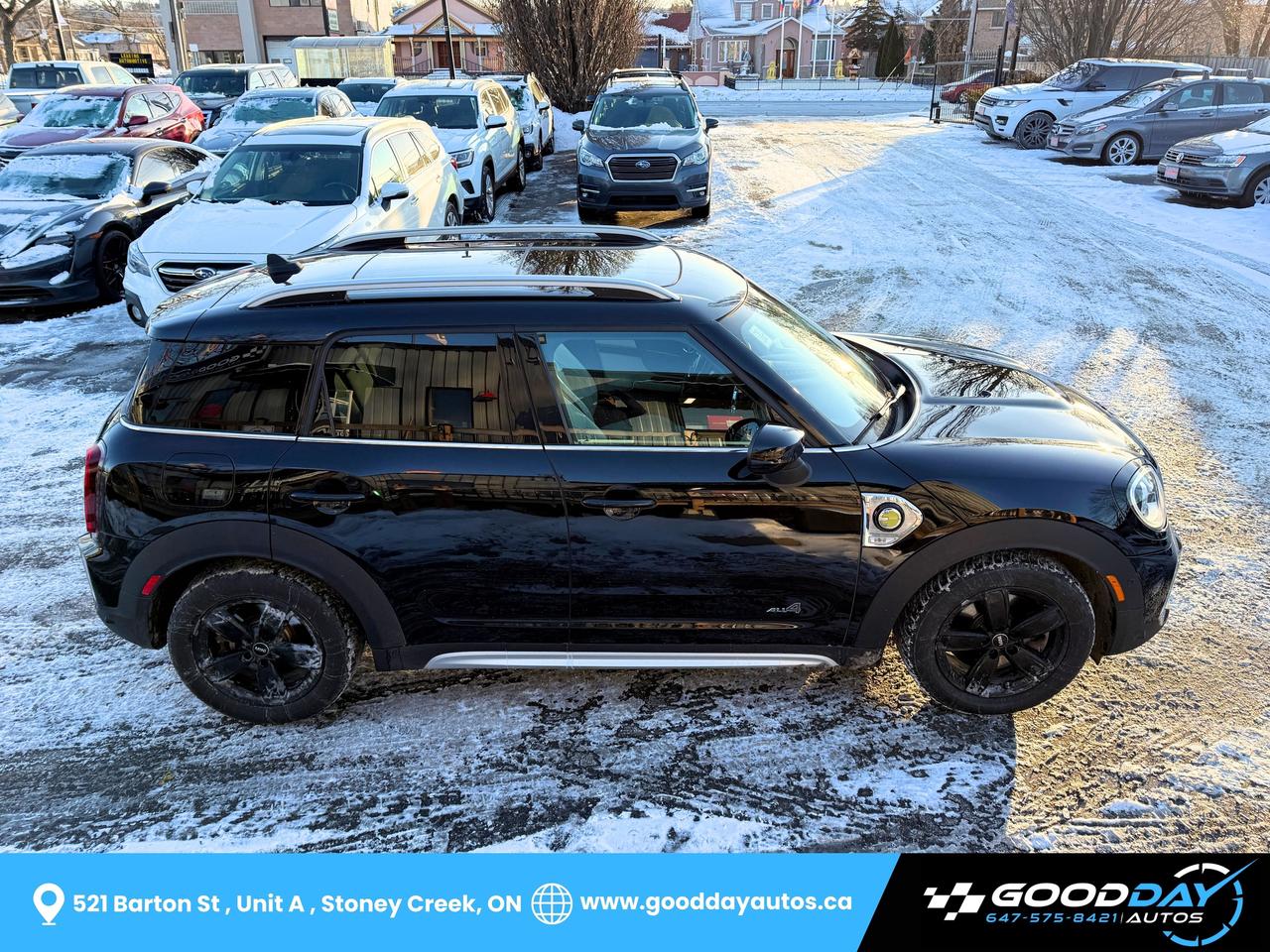 2022 MINI Countryman Cooper SE ALL4 PLUG-IN HYBRID 2 SETS OF TIRES/RIMS Photo