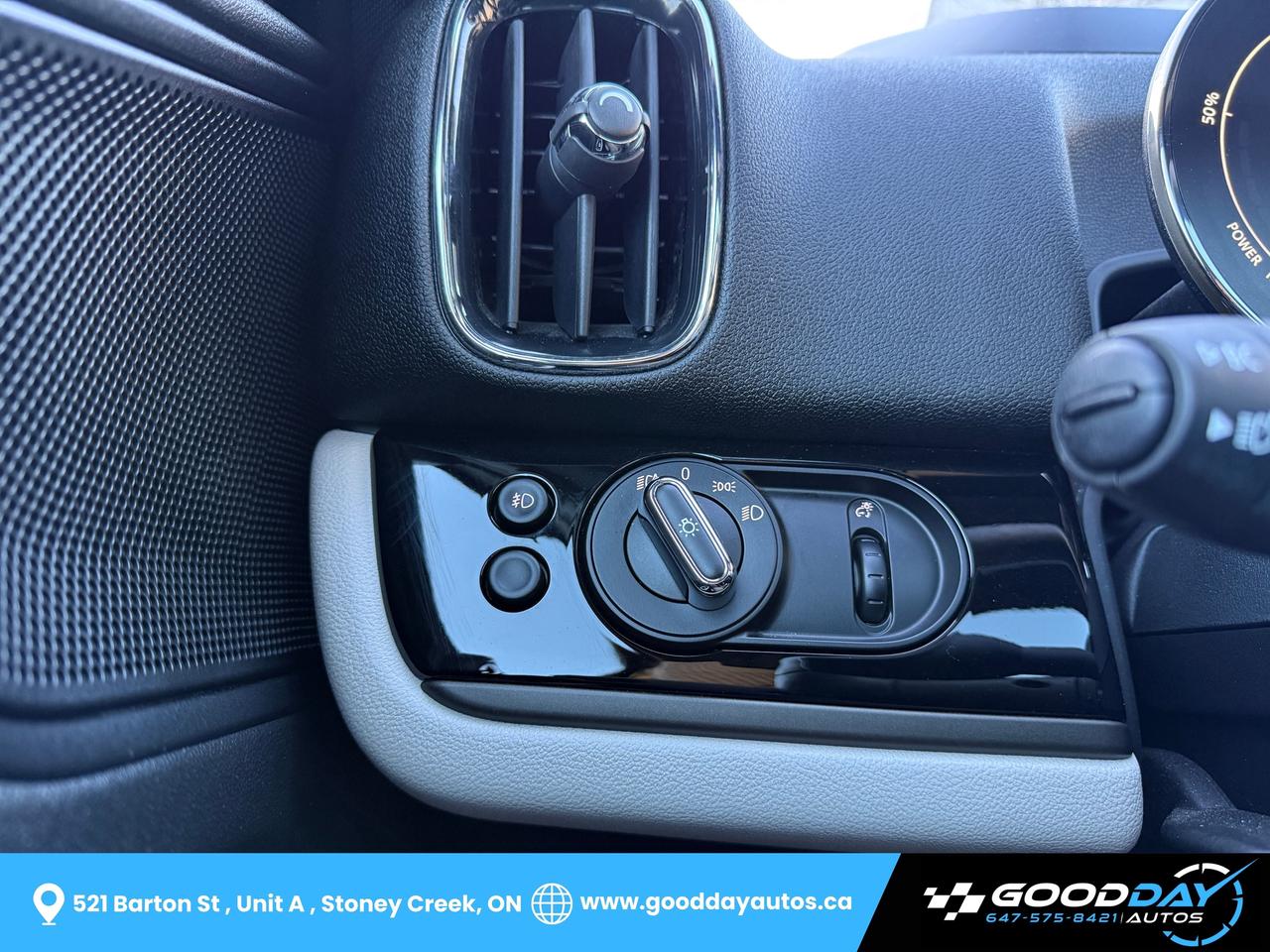 2022 MINI Countryman Cooper SE ALL4 PLUG-IN HYBRID 2 SETS OF TIRES/RIMS Photo