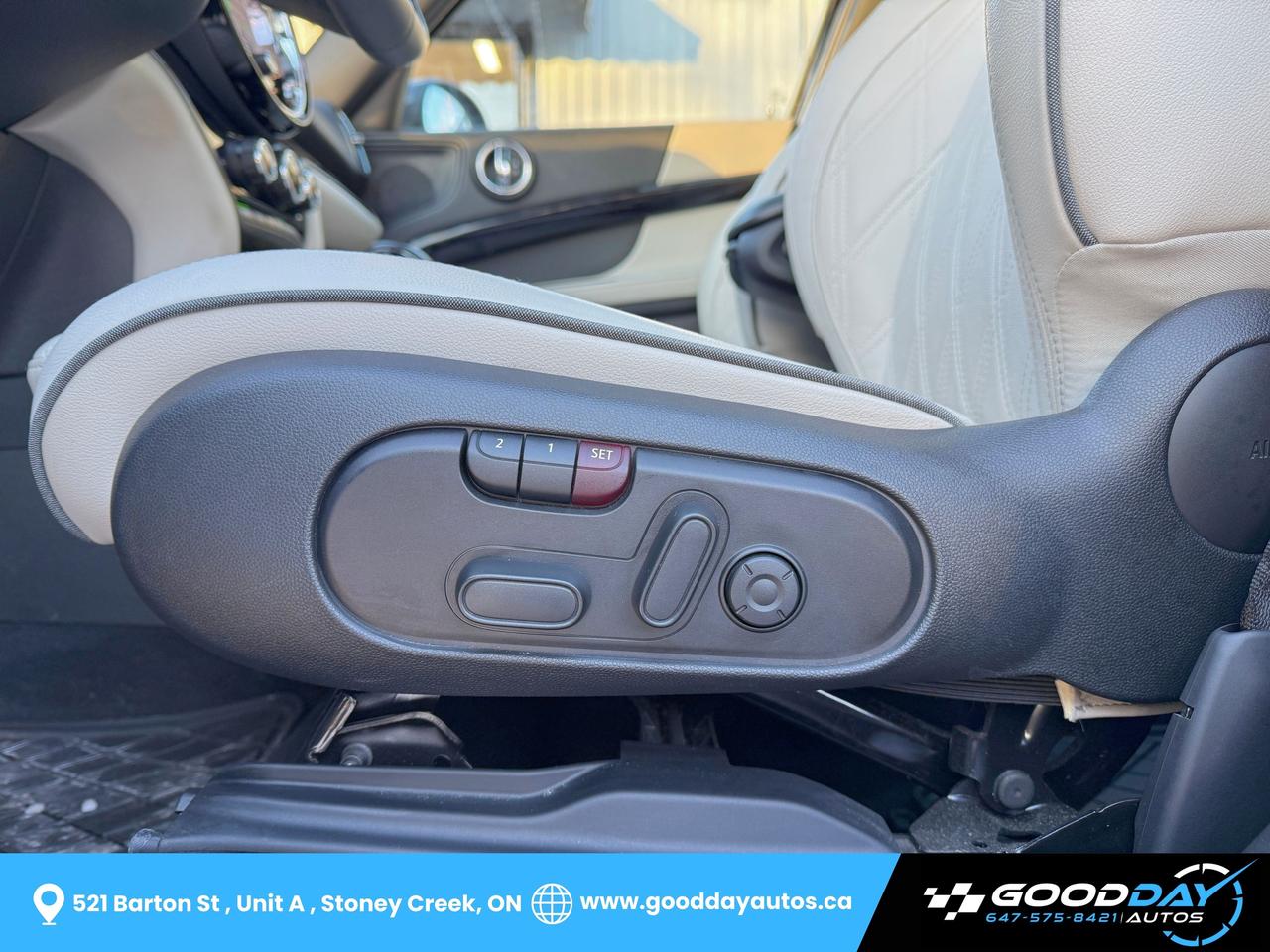 2022 MINI Countryman Cooper SE ALL4 PLUG-IN HYBRID 2 SETS OF TIRES/RIMS Photo