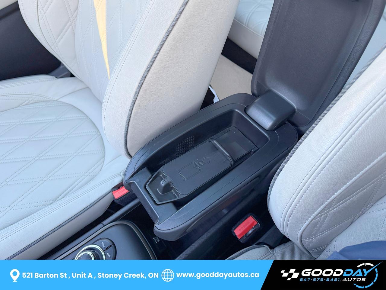 2022 MINI Countryman Cooper SE ALL4 PLUG-IN HYBRID 2 SETS OF TIRES/RIMS Photo