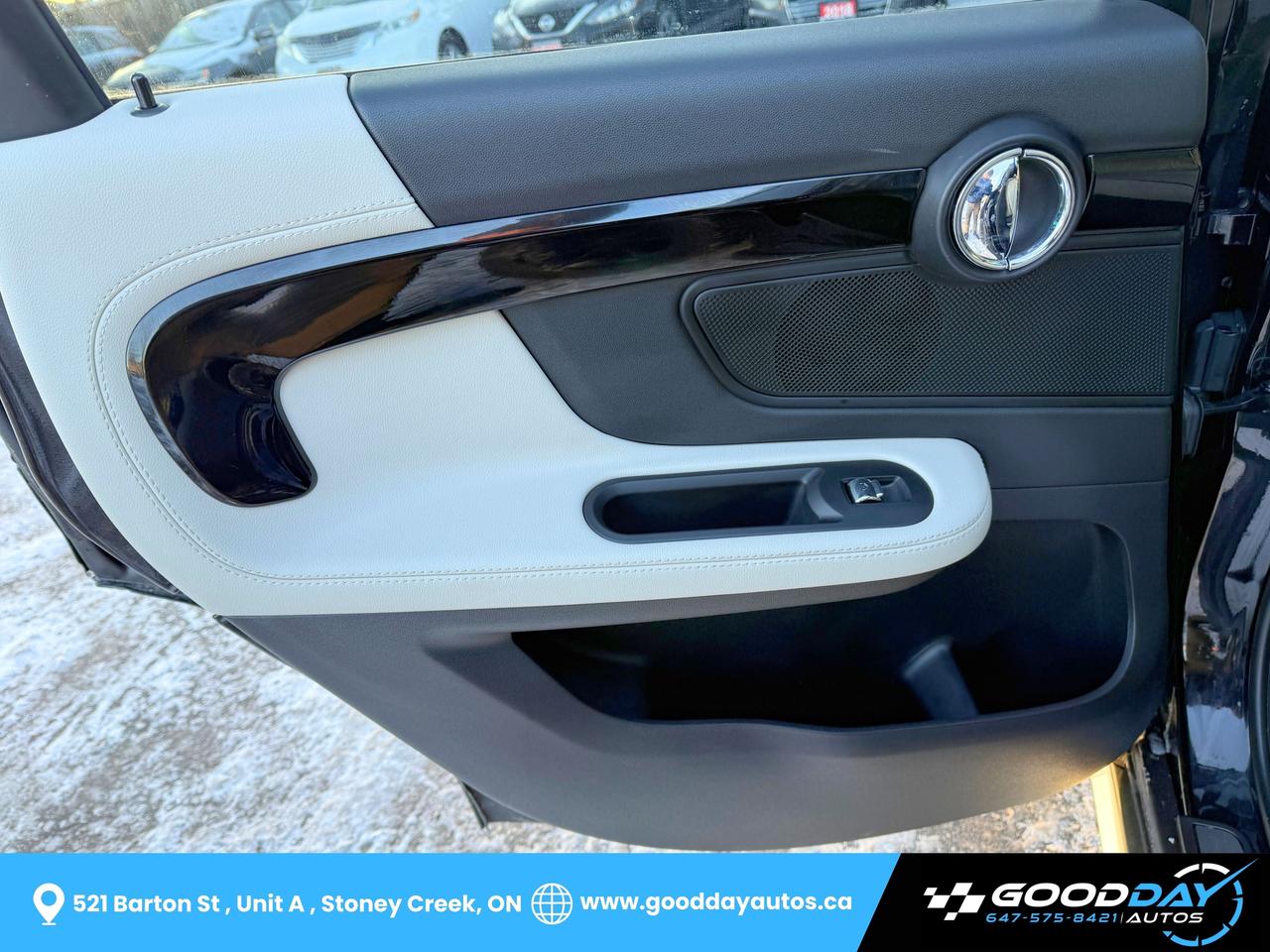 2022 MINI Countryman Cooper SE ALL4 PLUG-IN HYBRID 2 SETS OF TIRES/RIMS Photo