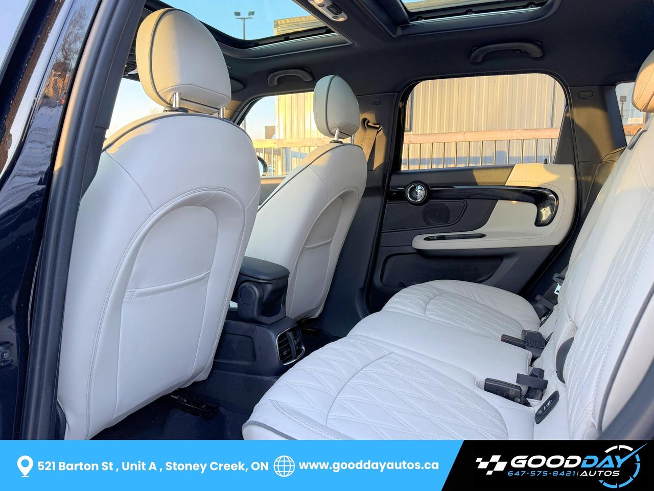 2022 MINI Countryman Cooper SE ALL4 PLUG-IN HYBRID 2 SETS OF TIRES/RIMS Photo