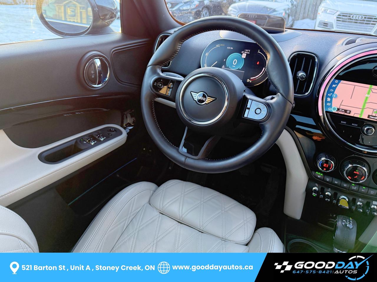 2022 MINI Countryman Cooper SE ALL4 PLUG-IN HYBRID 2 SETS OF TIRES/RIMS Photo