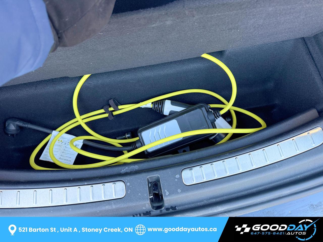 2022 MINI Countryman Cooper SE ALL4 PLUG-IN HYBRID 2 SETS OF TIRES/RIMS Photo