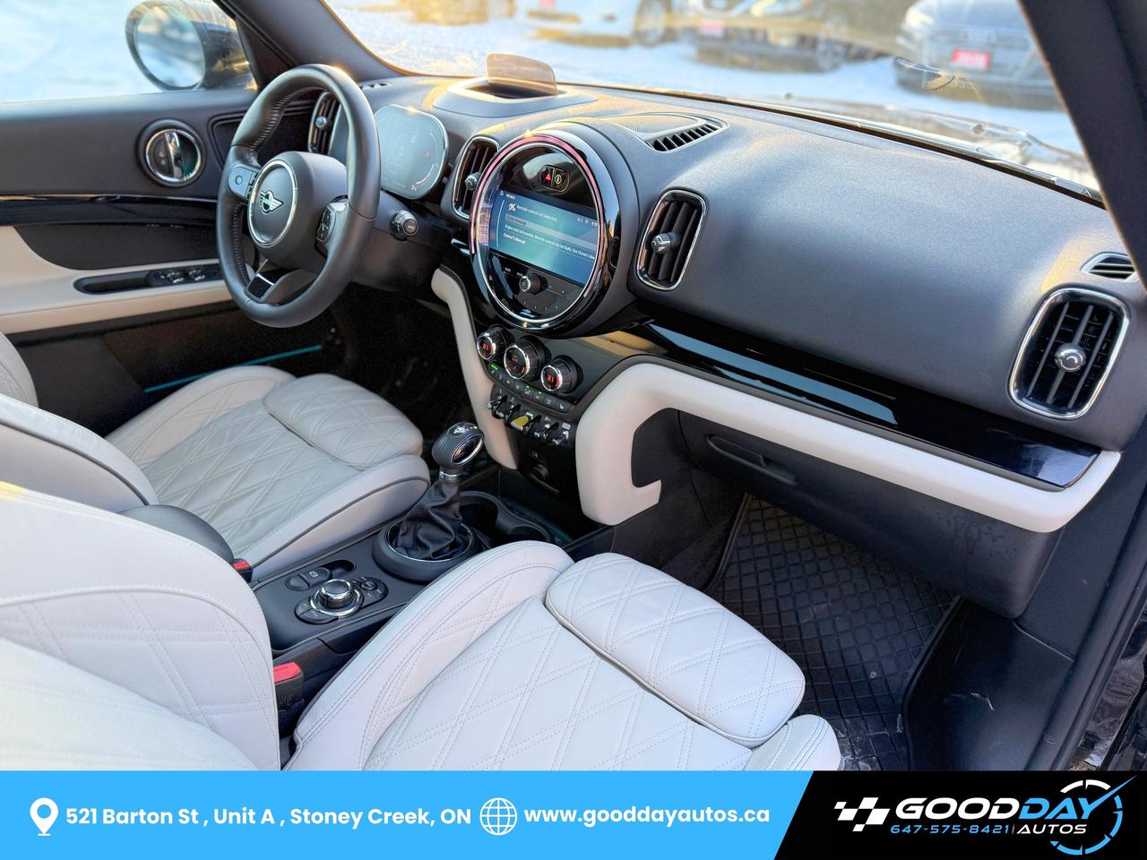 2022 MINI Countryman Cooper SE ALL4 PLUG-IN HYBRID 2 SETS OF TIRES/RIMS Photo