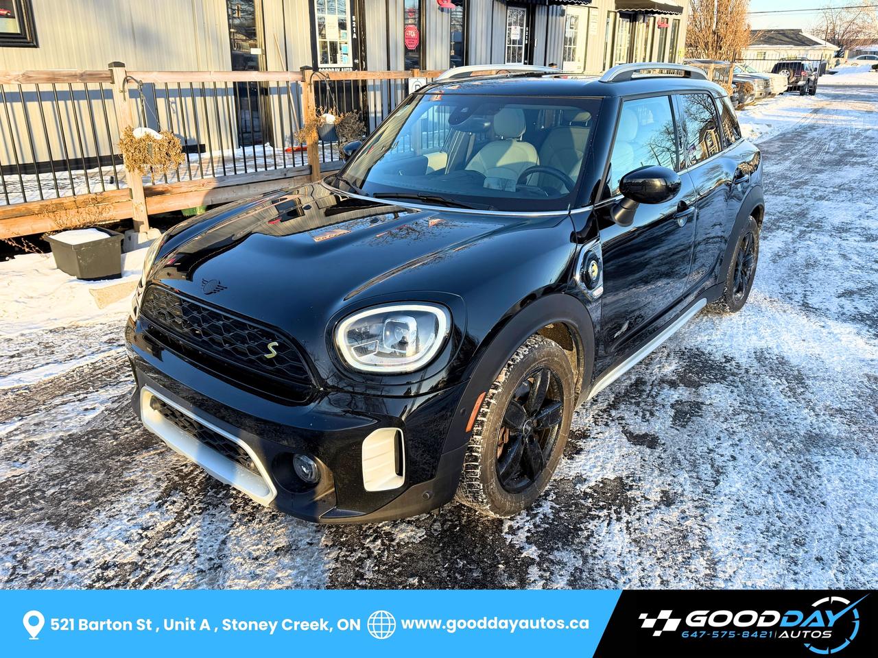 2022 MINI Countryman Cooper SE ALL4 PLUG-IN HYBRID 2 SETS OF TIRES/RIMS Photo