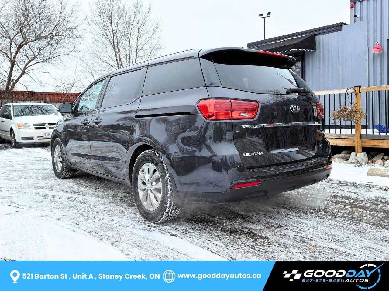 2020 Kia Sedona LX+ CLEAN CARFAX CERTIFIED 8 PASS HEATED SEATS/STE Photo