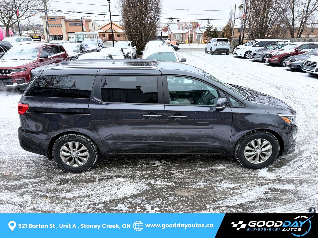 2020 Kia Sedona LX+ CLEAN CARFAX CERTIFIED 8 PASS HEATED SEATS/STE Photo