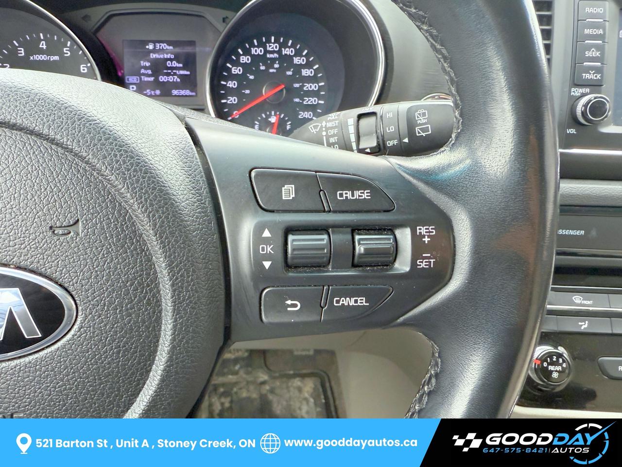 2020 Kia Sedona LX+ CLEAN CARFAX CERTIFIED 8 PASS HEATED SEATS/STE Photo