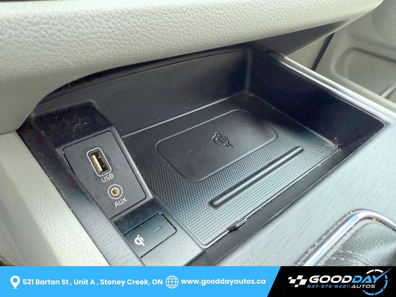 2020 Kia Sedona LX+ CLEAN CARFAX CERTIFIED 8 PASS HEATED SEATS/STE Photo