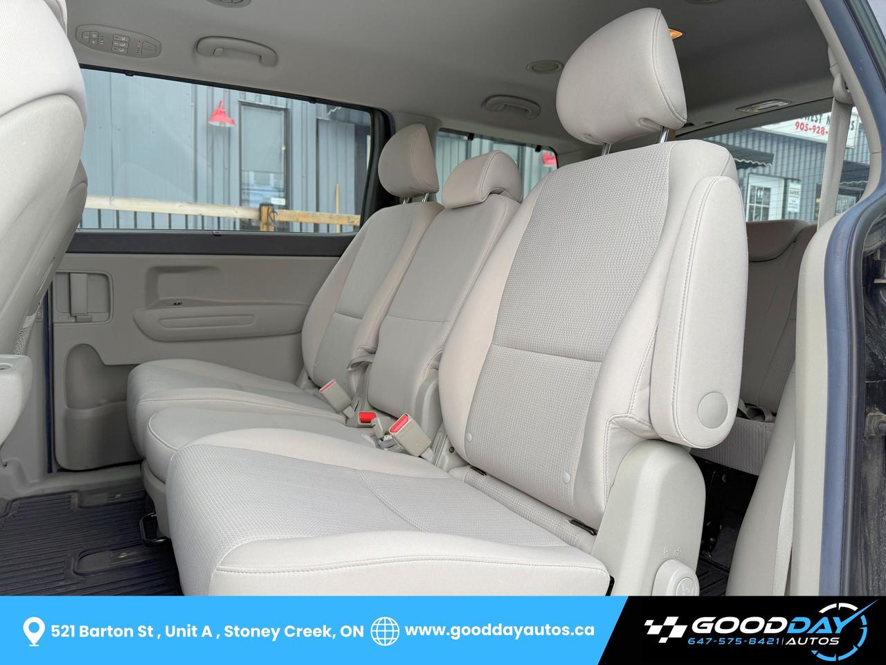 2020 Kia Sedona LX+ CLEAN CARFAX CERTIFIED 8 PASS HEATED SEATS/STE Photo