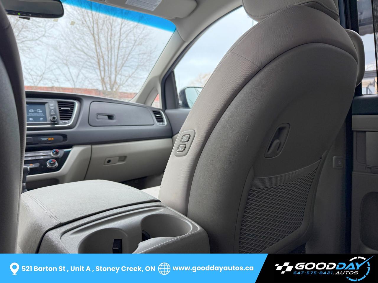 2020 Kia Sedona LX+ CLEAN CARFAX CERTIFIED 8 PASS HEATED SEATS/STE Photo