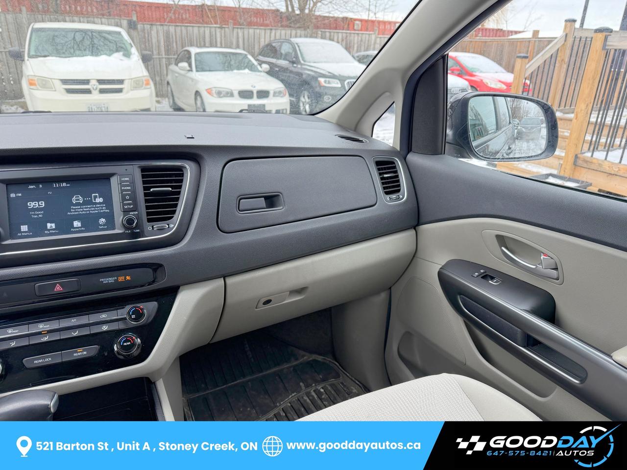 2020 Kia Sedona LX+ CLEAN CARFAX CERTIFIED 8 PASS HEATED SEATS/STE Photo