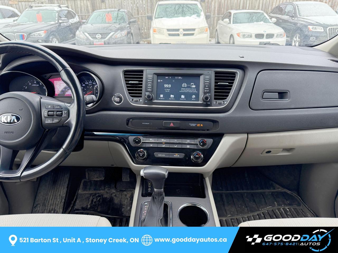 2020 Kia Sedona LX+ CLEAN CARFAX CERTIFIED 8 PASS HEATED SEATS/STE Photo