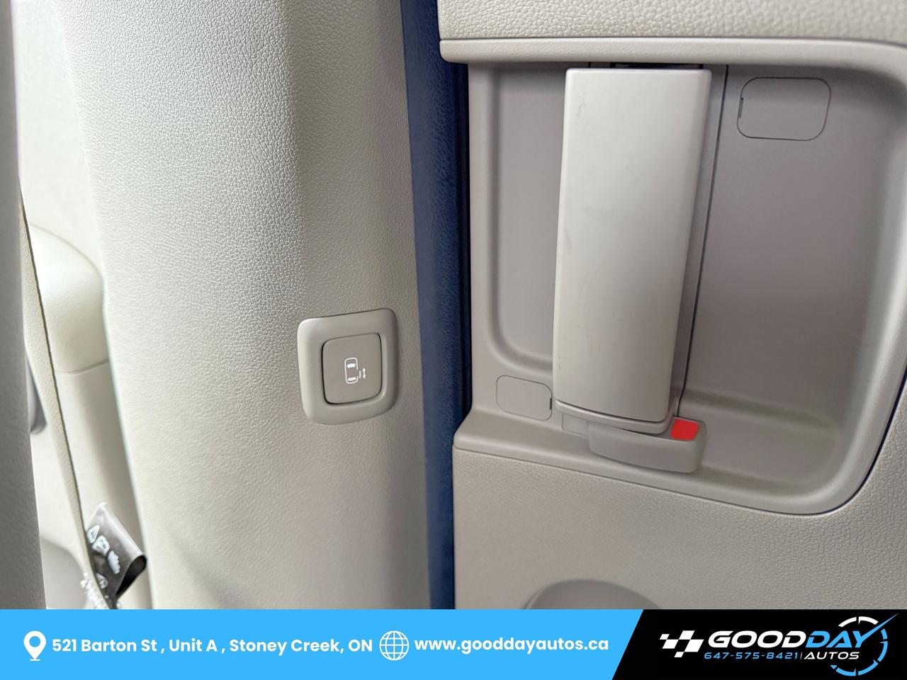 2020 Kia Sedona LX+ CLEAN CARFAX CERTIFIED 8 PASS HEATED SEATS/STE Photo