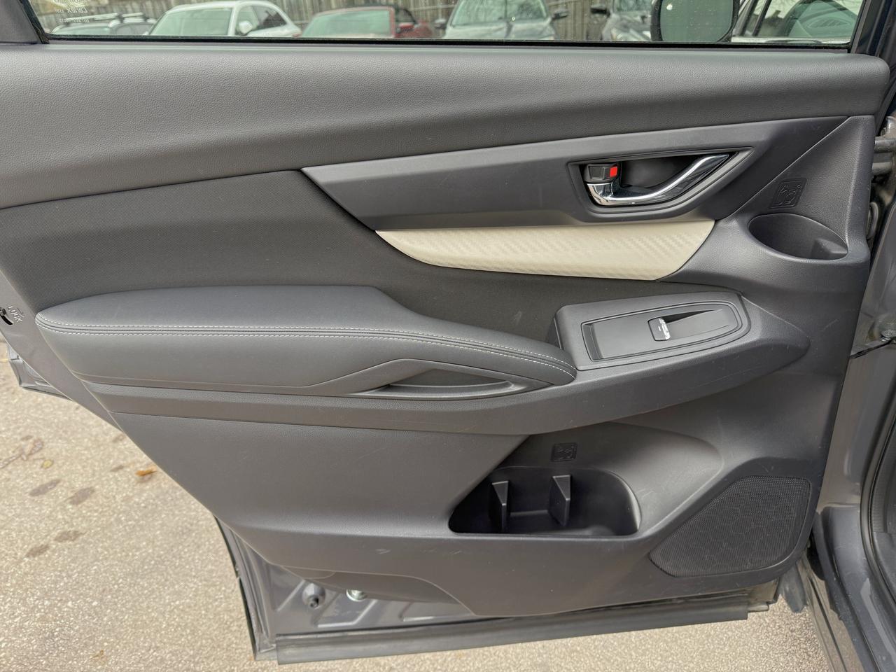 2019 Subaru ASCENT Touring 8 PASS DEALER SERVICED TWO SETS OF TIRES Photo